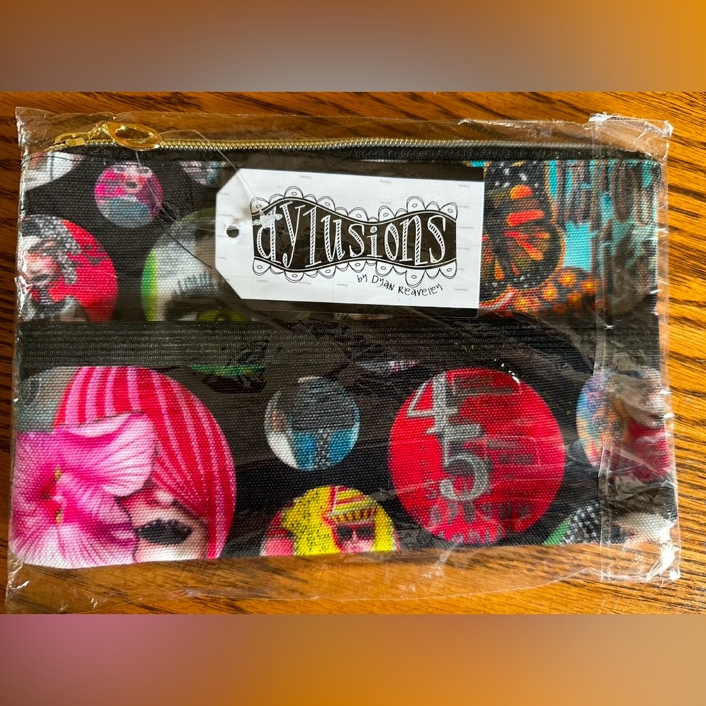 Dyan Reaveley DYLUSIONS storage for MIXED MEDIA art supplies
